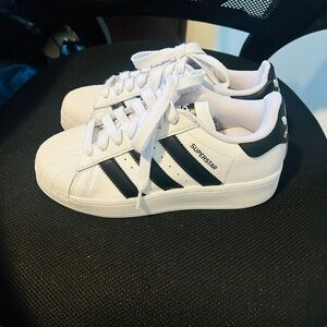 adidas Originals Superstar XLG women sneakers, black & white classics, sz US 8